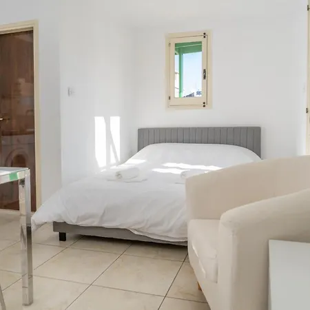 Center Appartments 니코시아